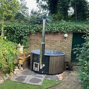 ルンテレン Bosboerderij De Goudsberg Met Hottub In Tuinヴィラ Exterior photo