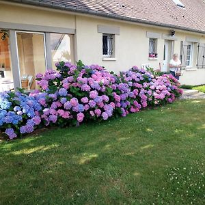 Malaunay Hibiscus Bed & Breakfast Exterior photo