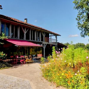 Couret Les Couleurs Du Cagire Bed & Breakfast Exterior photo