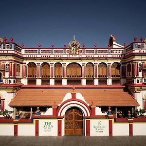 ホテル The Lotus Palace Chettinad カライクディ Exterior photo