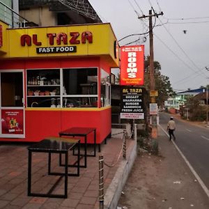 ホテル Thekkumpuram Residency Kerala Kondotty Exterior photo