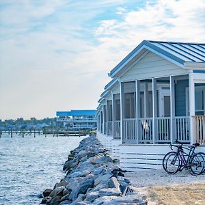 Blufin Bungalows & Marina シンコティーグ Exterior photo