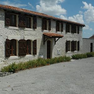 Nanteuil-Auriac-de-Bourzac Nandolle Farmhouseヴィラ Exterior photo