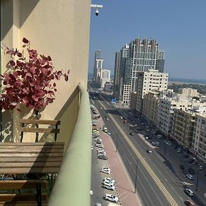 1Br In Fujairah, City&Sea Viewアパートメント Exterior photo