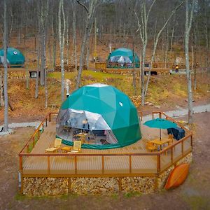 Swan Lake Domes At Catskills Bed & Breakfast Exterior photo