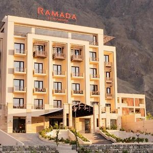 Ramada Resort By Wyndham ギルギット Exterior photo