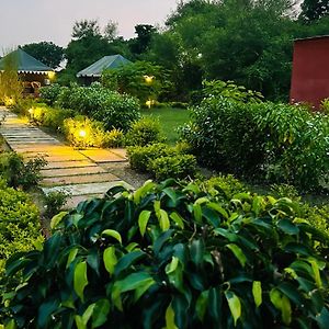 Pritampalace Resort Khilchīpur Exterior photo