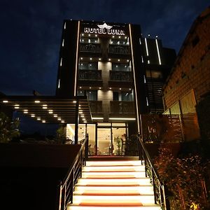 Hotel Luna プリズレン Exterior photo