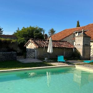 Saint-Paul-Lizonne Grande Maison Restauree Avec Piscine Privative, Au Coeur De La Campagne Du Perigord Vert - Fr-1-616-304ヴィラ Exterior photo