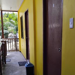 Francis Tourist Inn Purok Pag Kakaisa Near Itaytay Inn サン・ヴィチェンテ Room photo