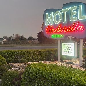 Cinderella Motel ホリスター Exterior photo