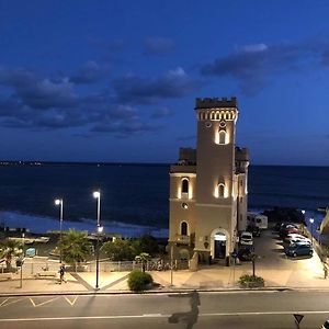 Hotel Castello Miramare ジェノヴァ Exterior photo