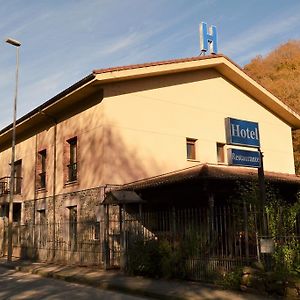 Hotel Ribera Del Chicu アリオンダス Exterior photo