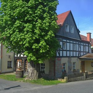 Hotel U Zeleneho Stromu - Zum Gruenen Baum Hřensko Room photo