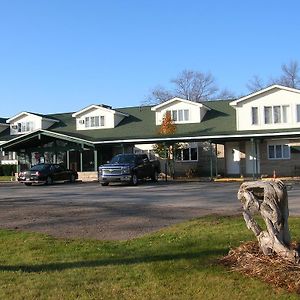 Camp Inn Lodge Oscoda Exterior photo