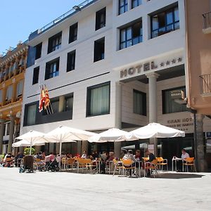 Gran Hotel Ciudad De バルバストロ Exterior photo