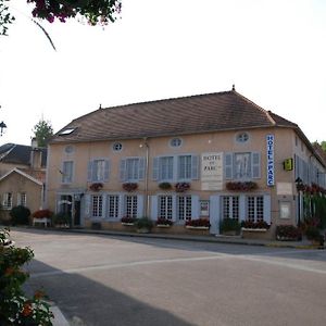 Hotel Restaurant Le Parc アルク・アン・バロワ Exterior photo