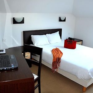 Hotel Les Benedictins リモージュ Room photo