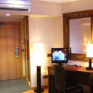 Hotel Tres Condes アランダ・デ・ドゥエロ Room photo