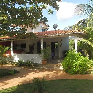 ホテル Posada Casa Las Trinitarias Paraguachi Exterior photo