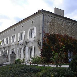 Ribérac Domaine De Puyrousse Bed & Breakfast Exterior photo