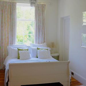 The Old Parsonage Bed And Breakfast トットネス Room photo