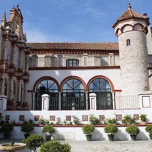 El Palacio De San Benito カサジャ・デ・ラ・シエラ Exterior photo
