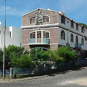 Bed And Breakfast Residencial Maravilha ミンデロ Exterior photo