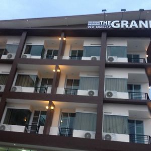 The Grand Apartment ウドーンターニー Exterior photo