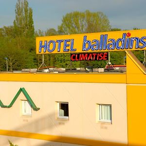 Hotel Balladins サヴィニー・ル・タンプル Exterior photo