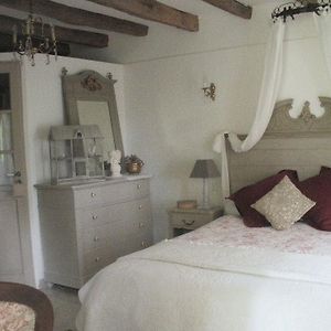 Le Fousseret Ferme Saint Joseph Bed & Breakfast Room photo