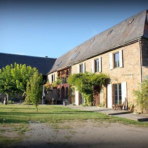 Aucazein Bed In Bellongue Bed & Breakfast Exterior photo