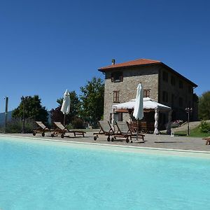 Compiano Casale Sambuceto Bed & Breakfast Exterior photo