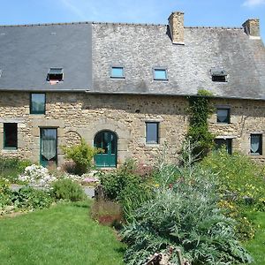 Saint-Germain-en-Coglès Le Petit Courtouxヴィラ Room photo