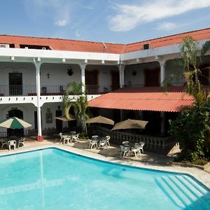 Hotel Posada De Don Jose レタルレウ Exterior photo