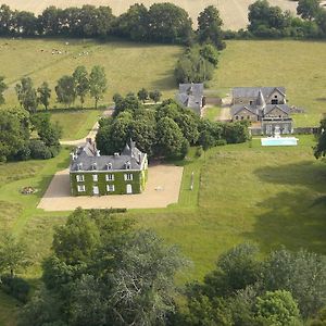 Daon Chateau Des Lutz Bed & Breakfast Exterior photo