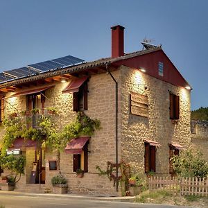 Hostal Rural Txapi Txuri Logis Hotels ムリーリョ・エル・フルト Exterior photo