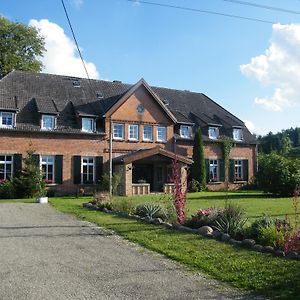 Gutshaus Daemelow Tussen Schwerin En Wismarアパートメント Exterior photo