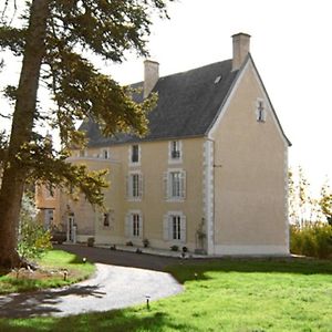 Chateau Ardilleux Bed & Breakfast Exterior photo