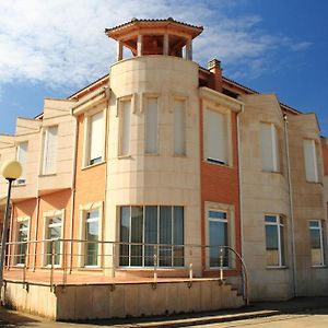 ホテル Hostal Castilla ベナベンテ Exterior photo