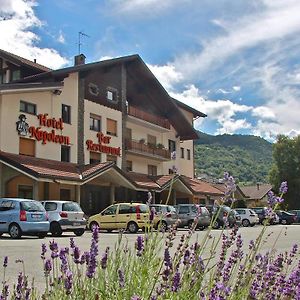 Hotel Napoleon モンジョヴェ Exterior photo