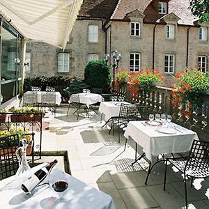 Logis Hotel Le Cheval Blanc ラングル Exterior photo
