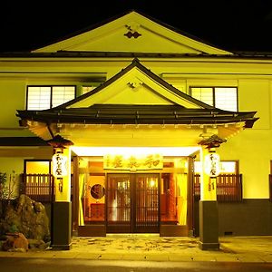 ホテル Matsunoyama Onsen Izumiya 十日町市 Exterior photo