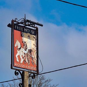 ホテル The Waggon And Horses グレート・イェルダム Exterior photo