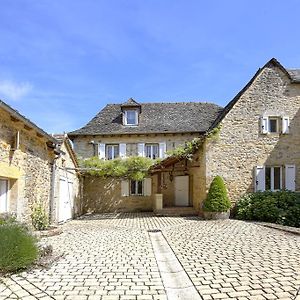 ホテル La Source Gilhodes Castelnau-de-Mandailles Exterior photo