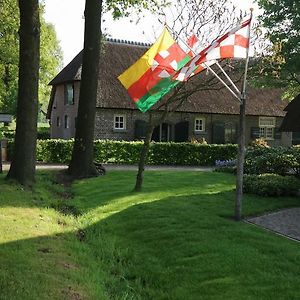 Moergestel Erfgoed & Logies Den Heijkant Bed & Breakfast Exterior photo