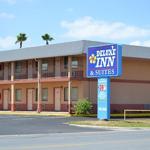 Deluxe Inn And Suites ウェスラコ Exterior photo
