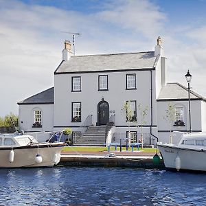 Banagher The Harbour Masters House Bed & Breakfast Exterior photo