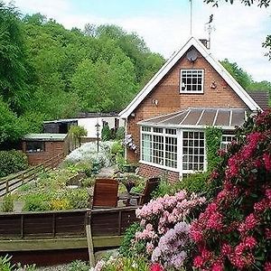 Song Of The River B&B Coedpoeth Exterior photo