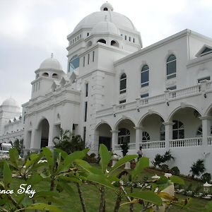 ホテル Empire Pacific Castle Yangmei Exterior photo